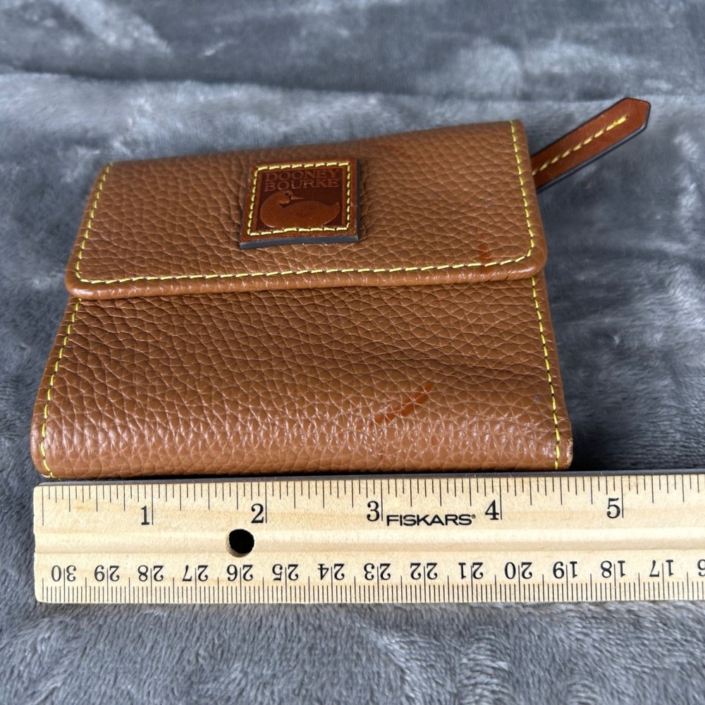 Dooney & Bourke Tan Pebbled Leather Trifold Wallet Yellow Stitching Duck Logo - Picture 8 of 9